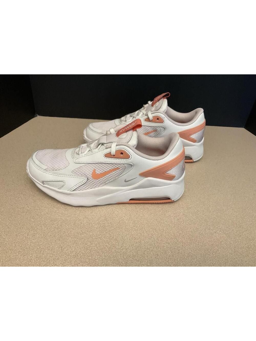 Nike Air Max Bolt White/Peach Running Shoes. Youth’s 5Y. Women’s 6.5. Nice Shoes